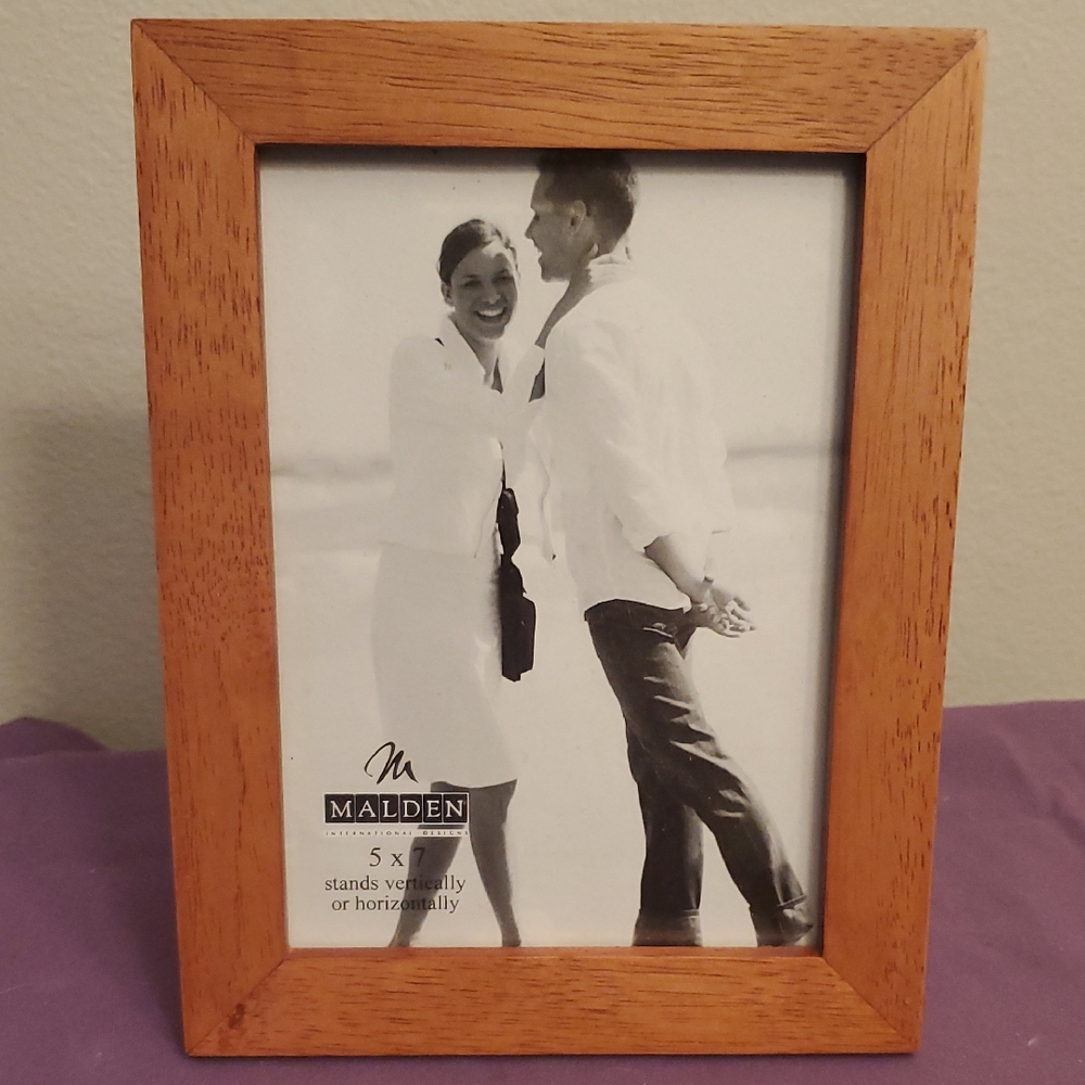 Malden Brown Accents Picture Frame